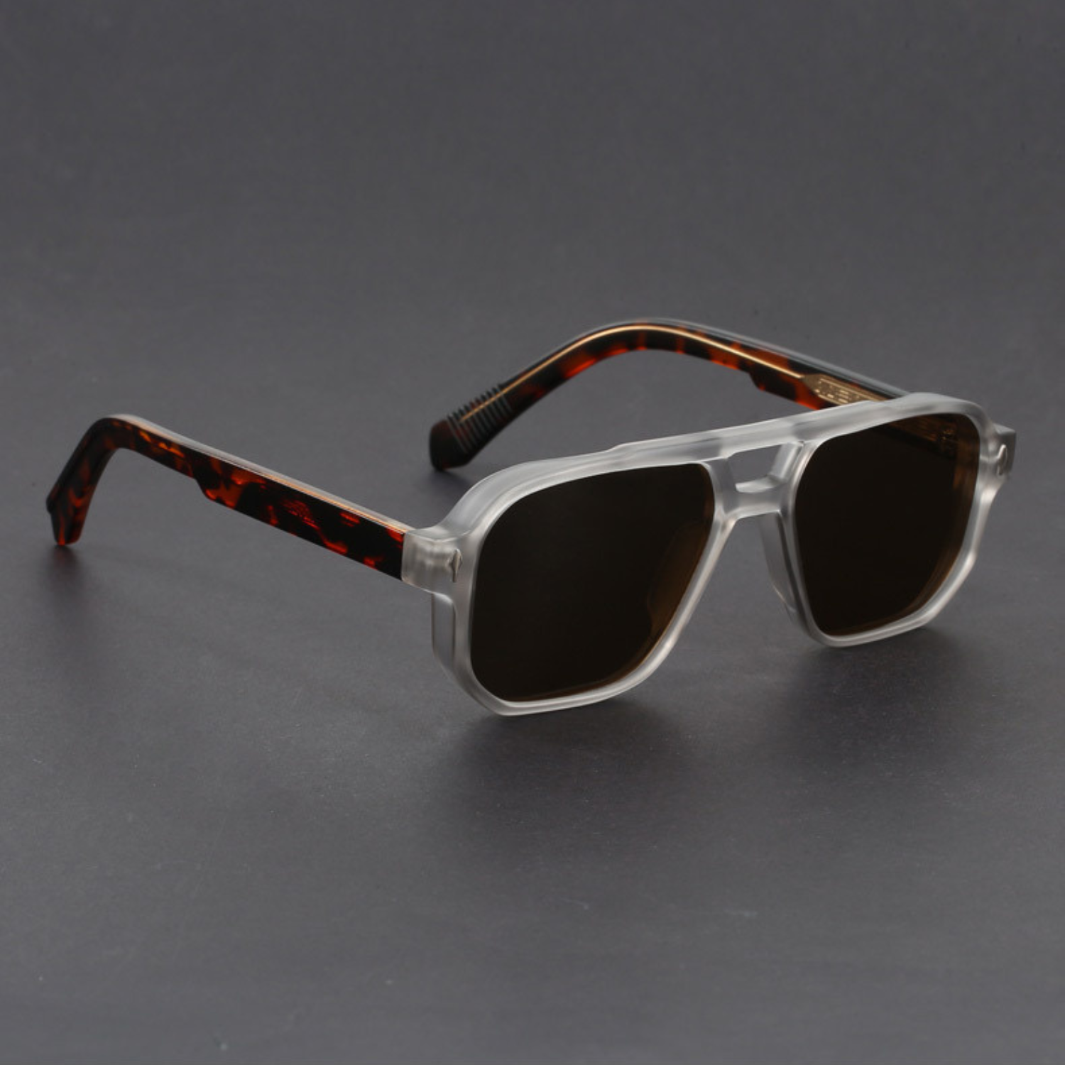 Victor Aviator Sunglasses