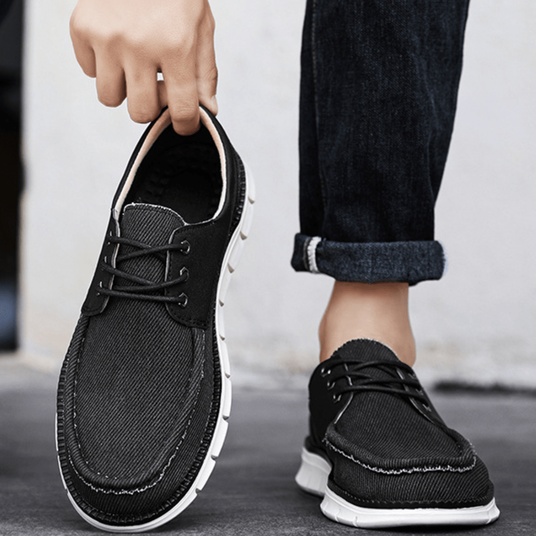 Decker Canvas Sneaker - Black - 5.5