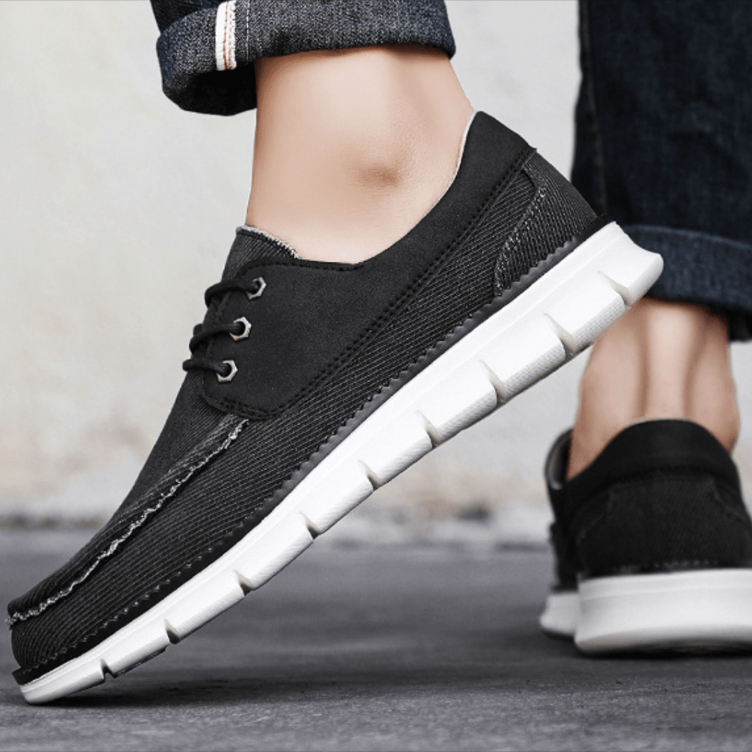 Decker Canvas Sneaker - Black - 5.5
