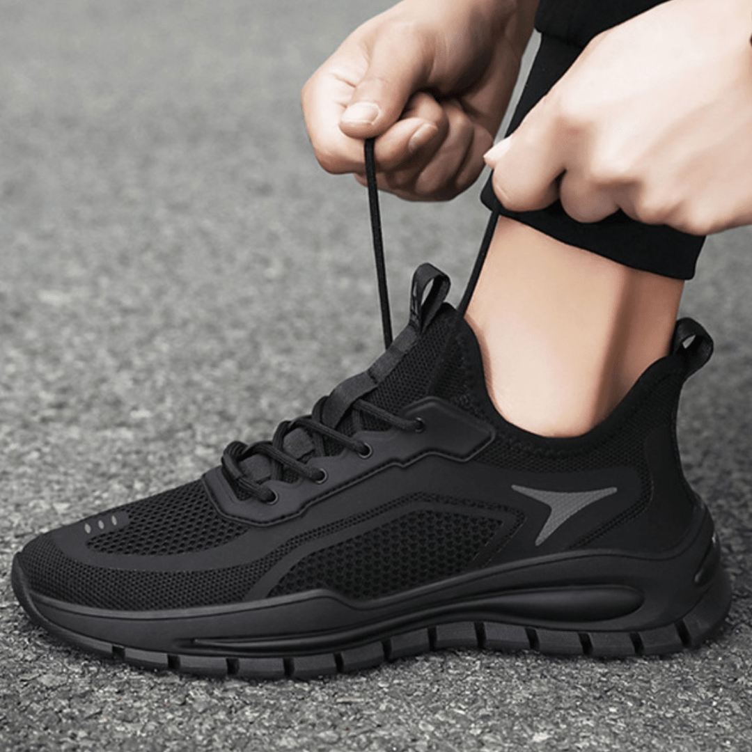 Helion v3 Runner - Black - 6