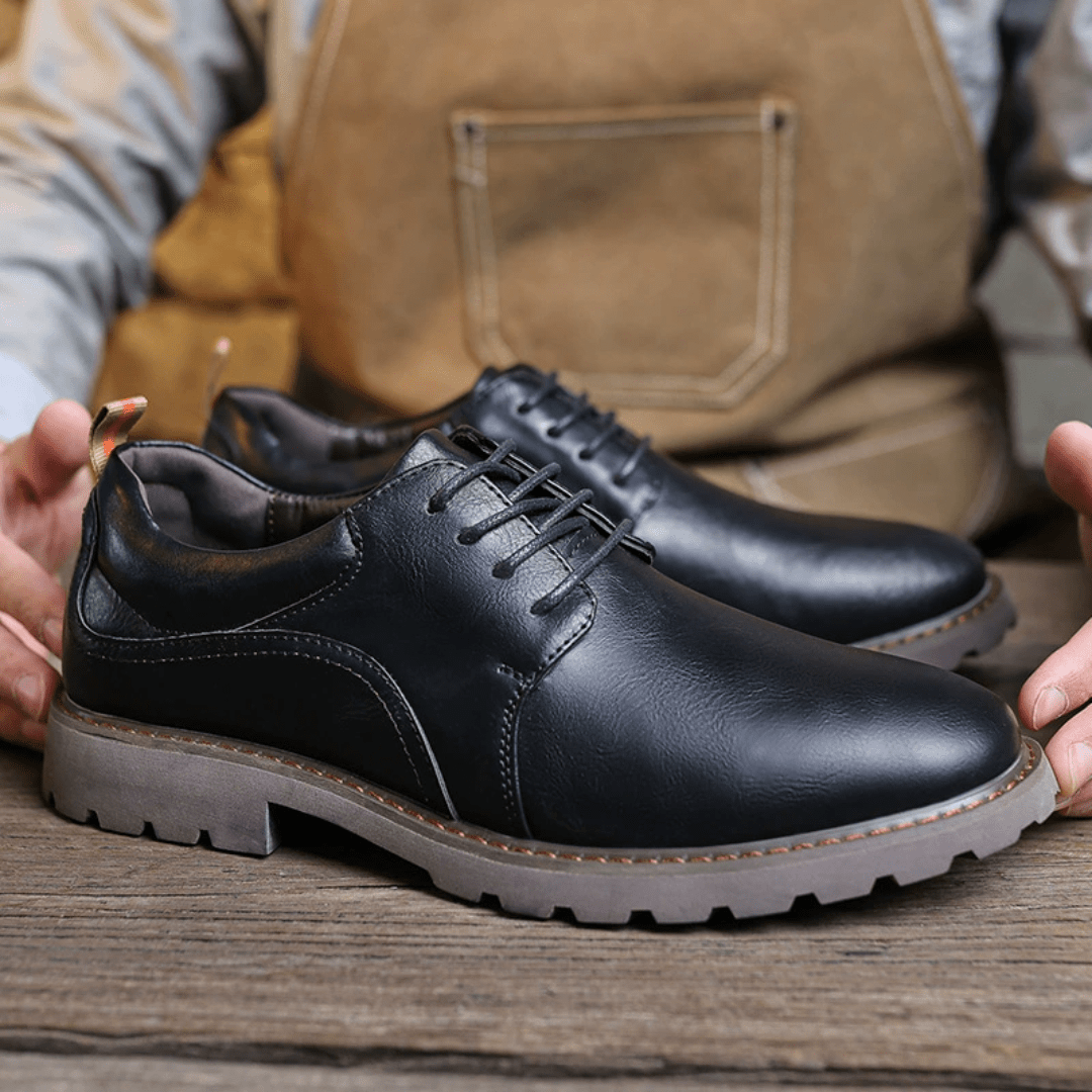 The Garrison Leather Derby - Black - 5.5