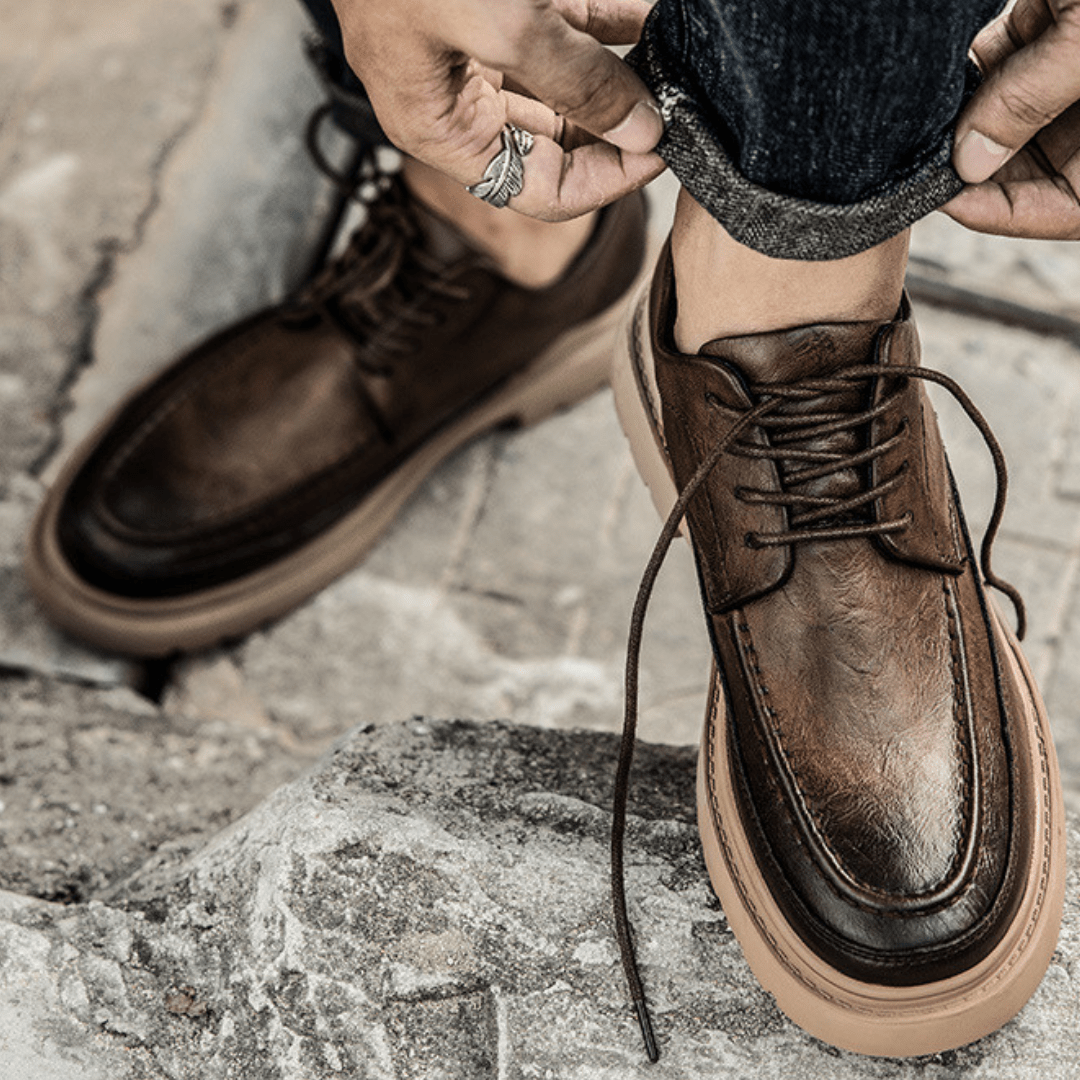 The Overland Derby - Greyson Vale