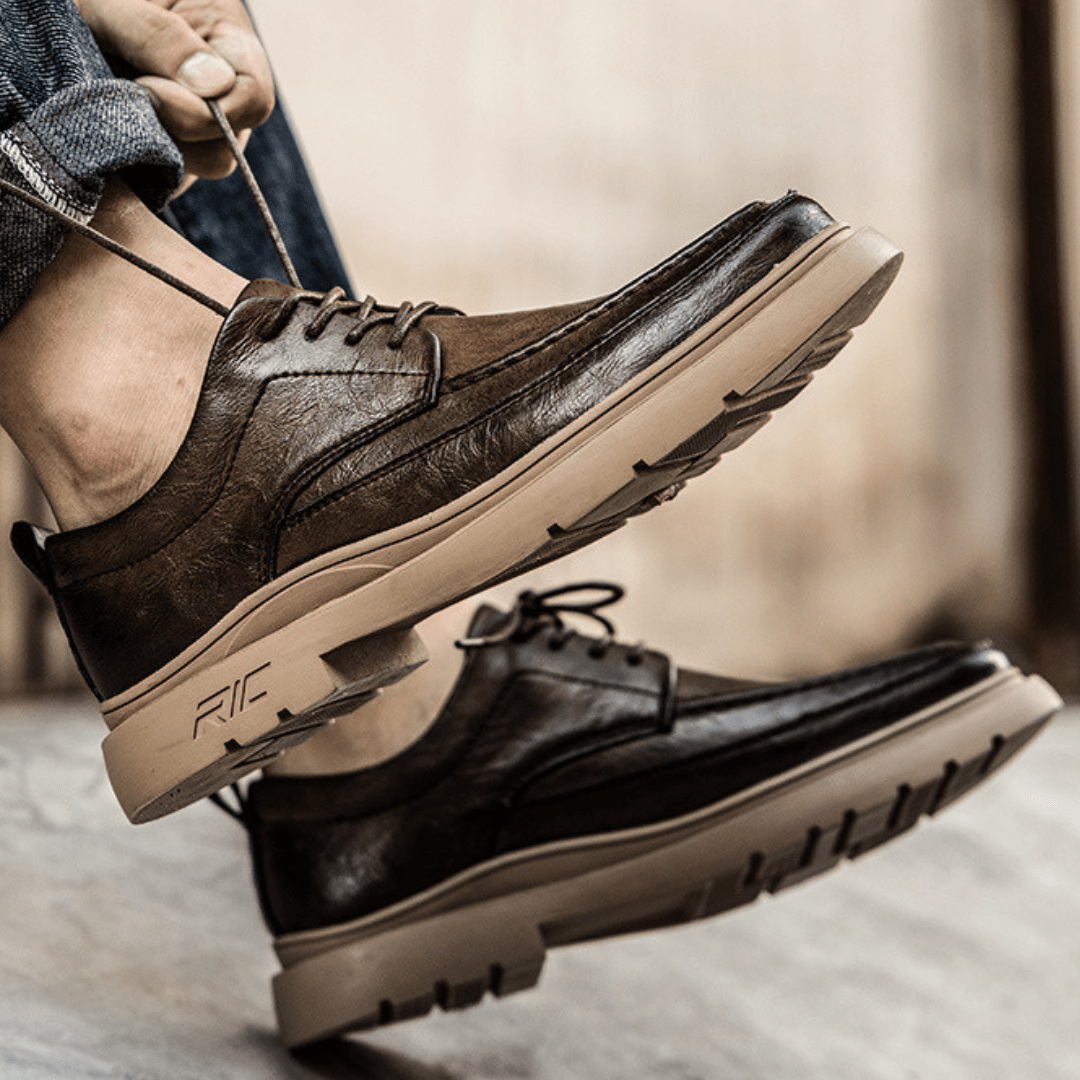 The Overland Derby - Greyson Vale