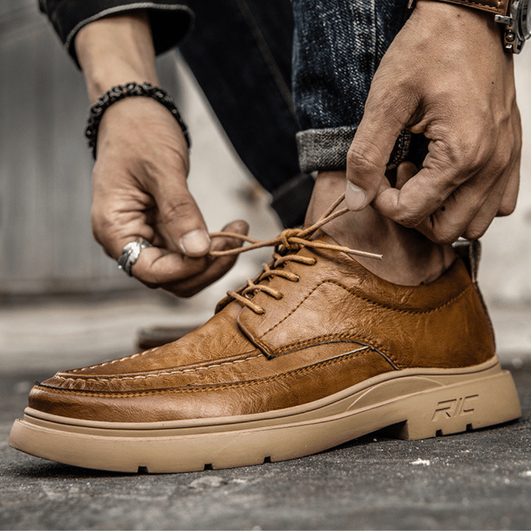 The Overland Derby - Greyson Vale