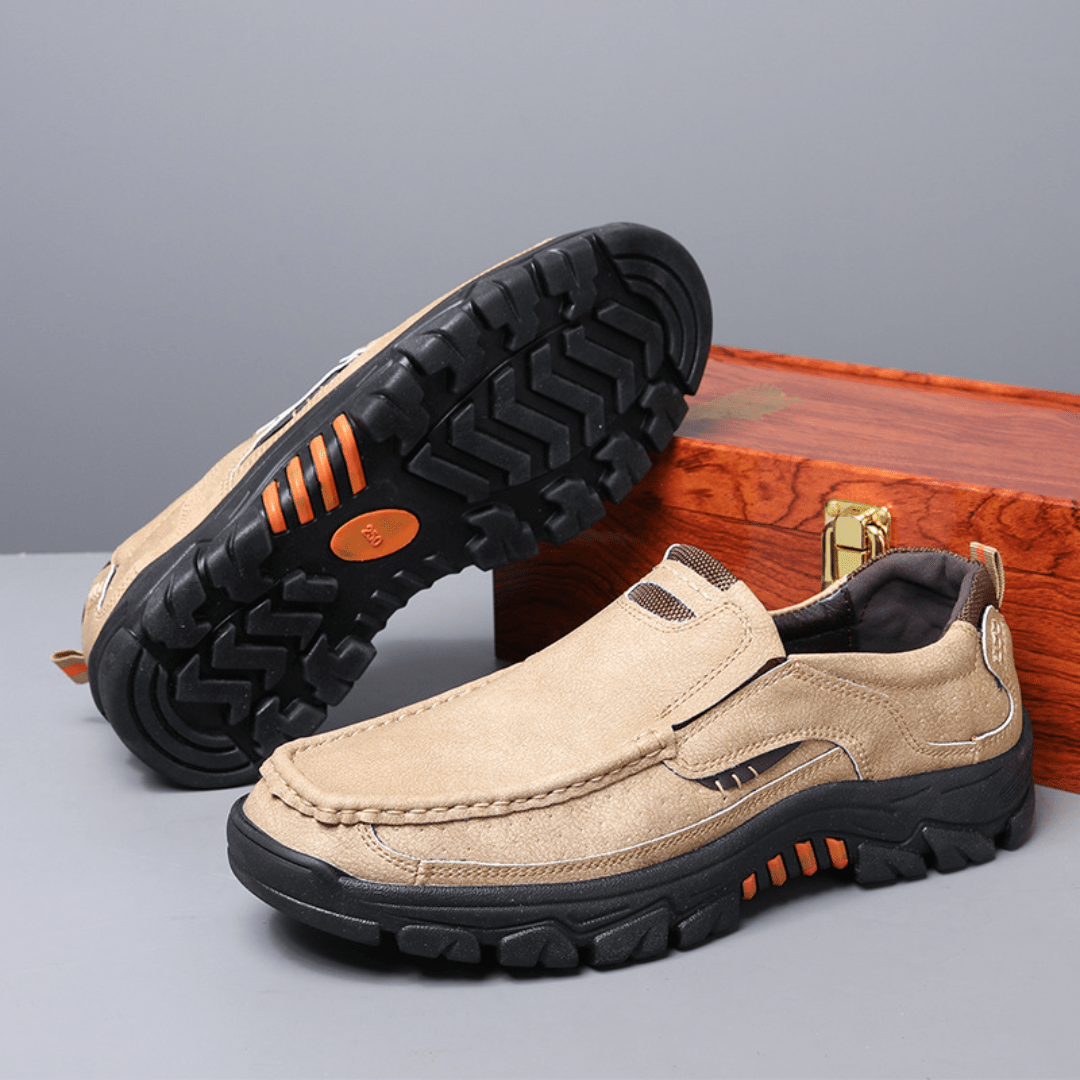 The Roamer Leather Slip - On - Beige - 5.5