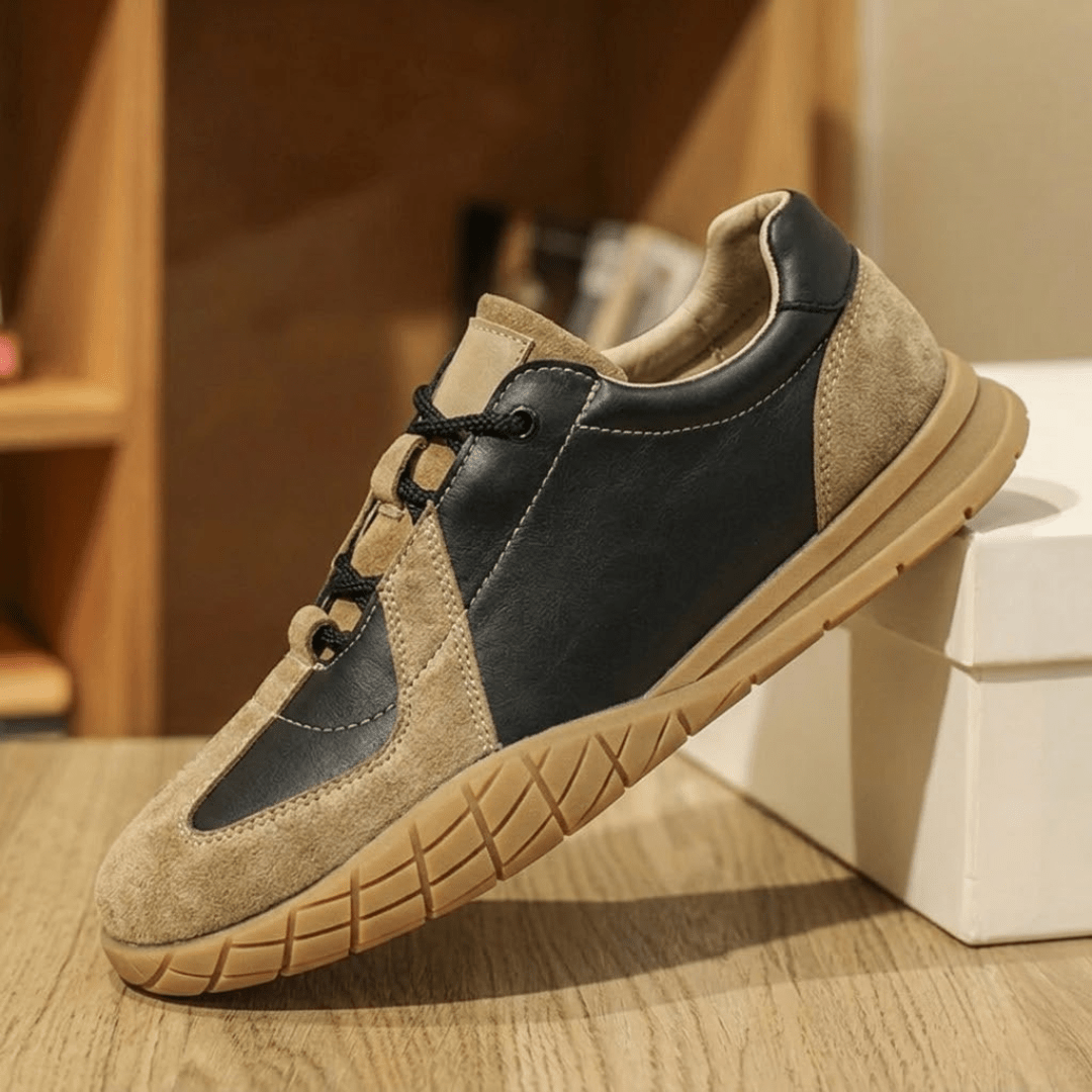 The Ruxton Leather Trainer - Black - 6