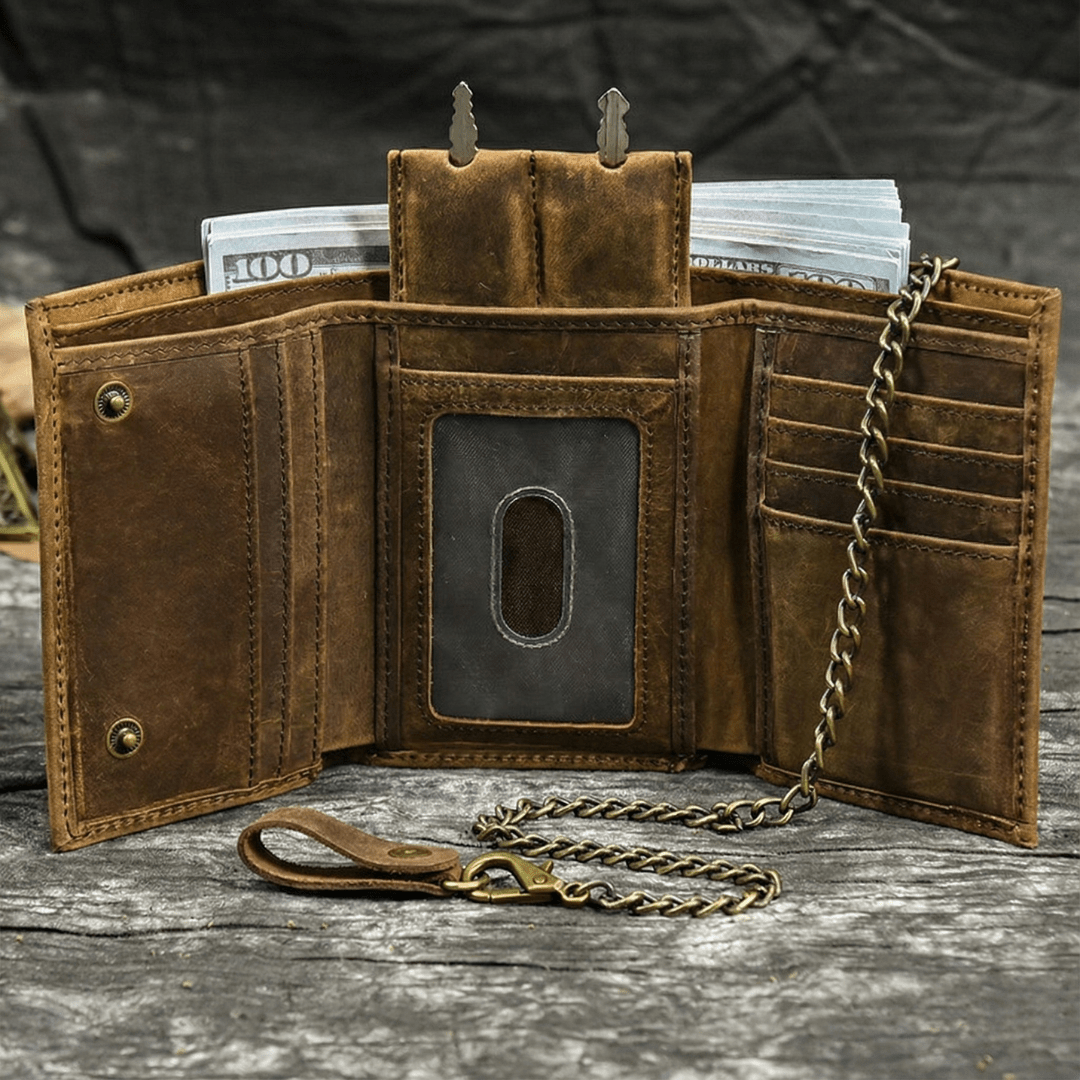 The Saddleback Leather Trifold - Greyson Vale