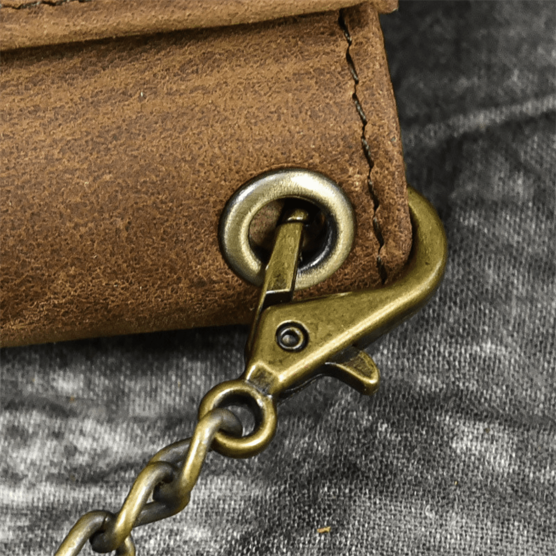 The Saddleback Leather Trifold - Greyson Vale