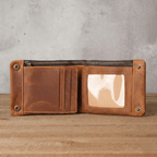 The Stonehide Foreman Leather Bifold - Greyson Vale