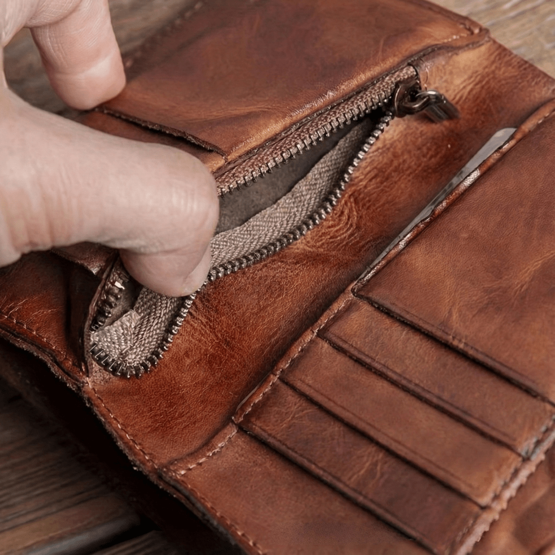 The Stonehide Leather Bifold - Greyson Vale