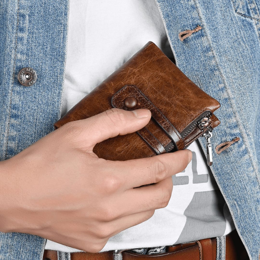 The Stonehide Leather Utility Wallet - Greyson Vale