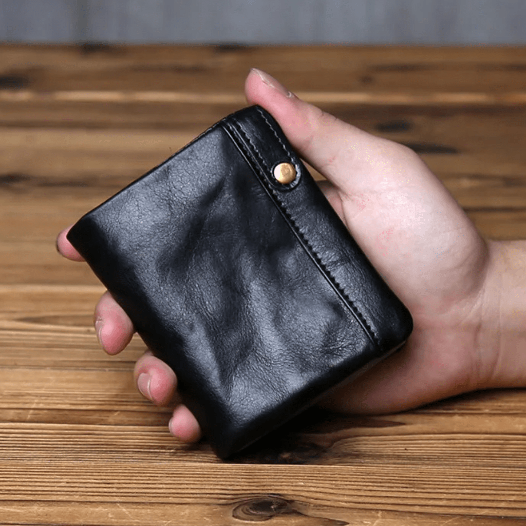 The Stonehide Outpost Bifold - Greyson Vale