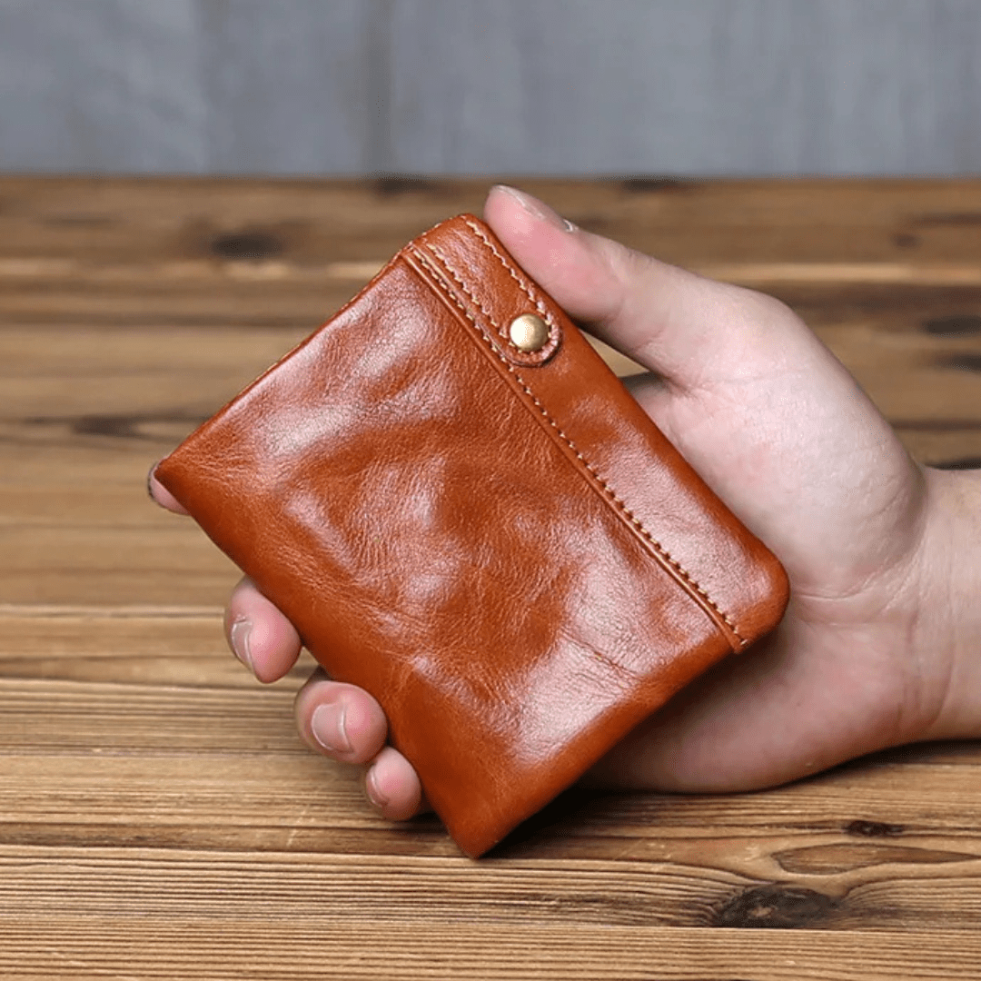 The Stonehide Outpost Bifold - Greyson Vale