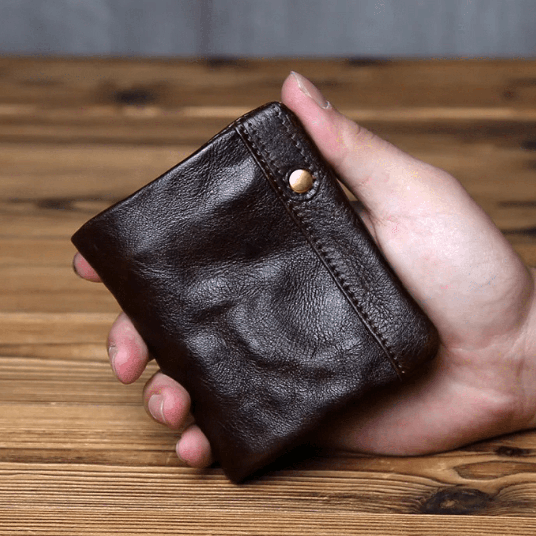 The Stonehide Outpost Bifold - Greyson Vale