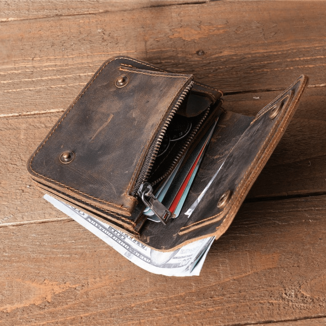 The Stonehide Raw Leather Snap - Greyson Vale