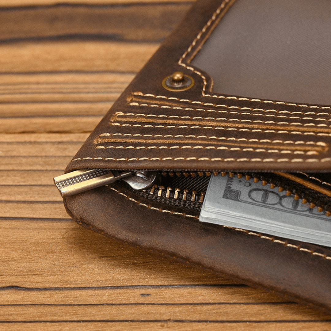 The Stonehide Switchback Leather Wallet - Greyson Vale